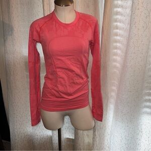 Lululemon run swiftly top